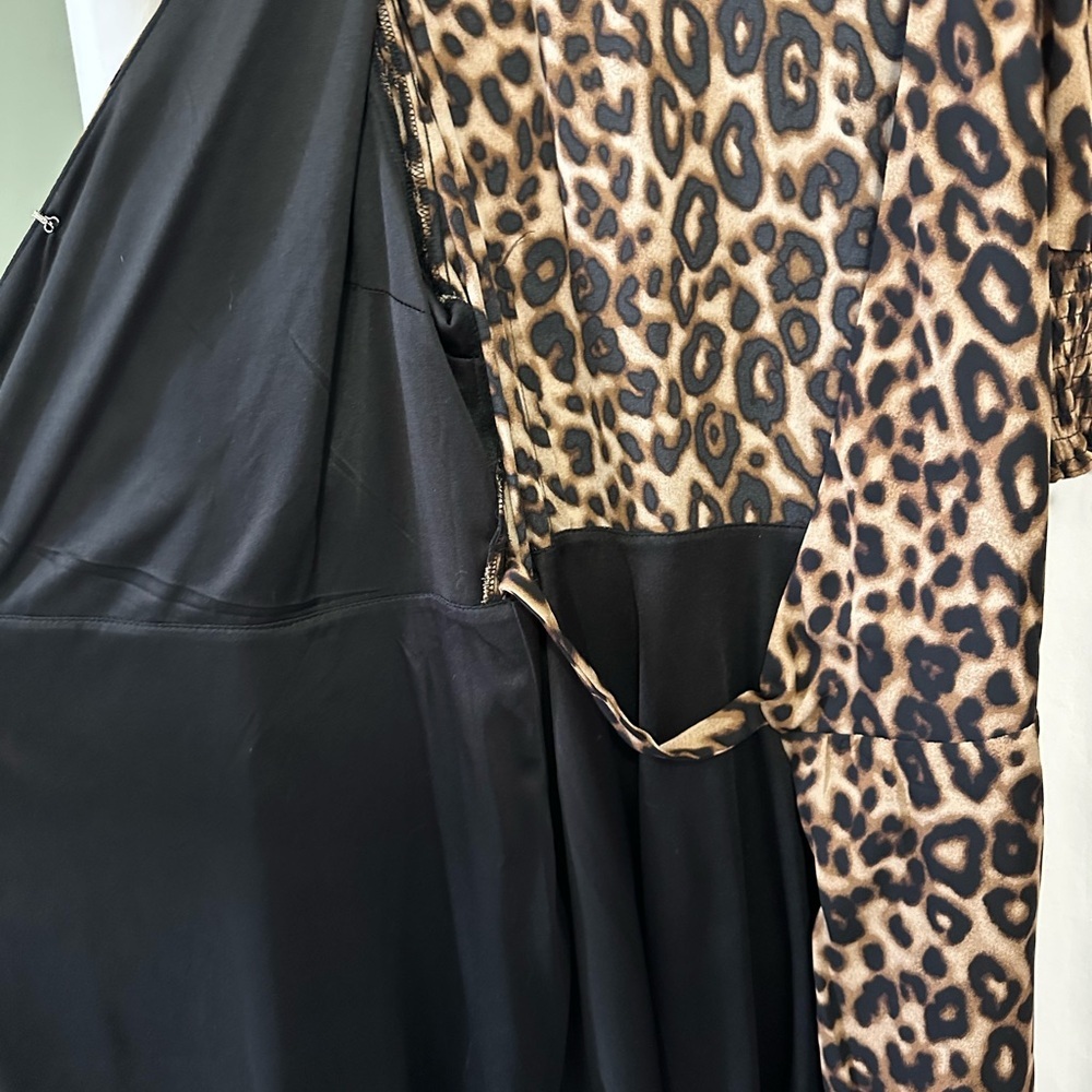 Blue Rain Leopard print Lined Wrap Dress Size Large - Picture 5 of 14